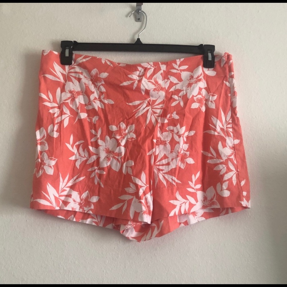 Tommy Bahama Linen Blend Shorts - 16